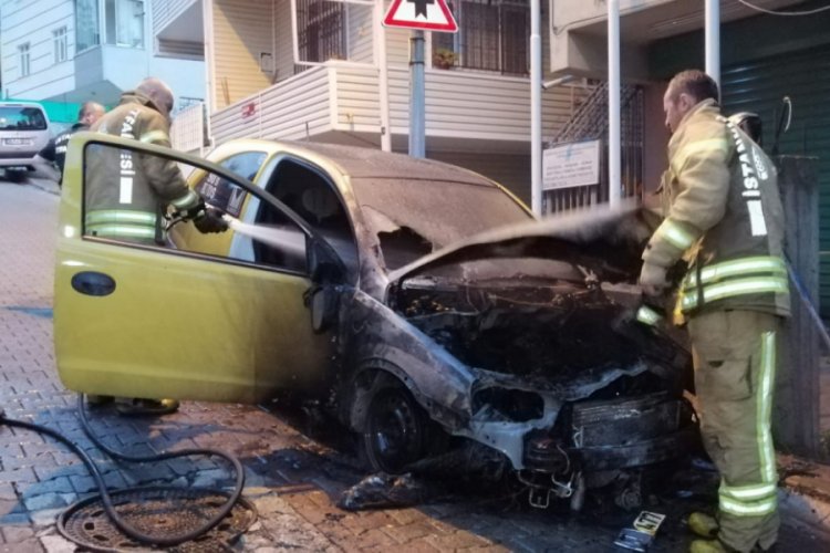 İstanbul'da aynı gecede 2. ara&ccedil; kundaklama