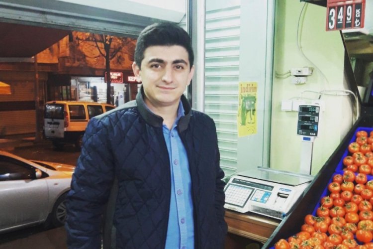 23 yaşındaki gen&ccedil;, &ccedil;ocukluk arkadaşları tarafından &ouml;ld&uuml;r&uuml;ld&uuml;
