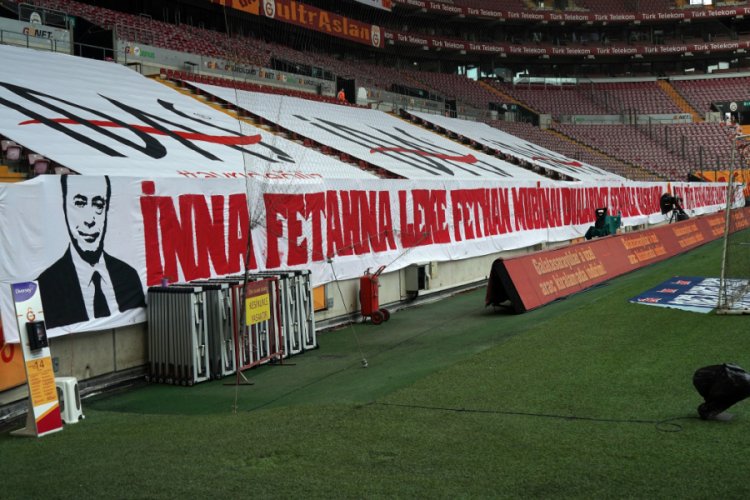 Galatasaraylılardan Mustafa Cengiz, Muslera ve Andone'ye destek