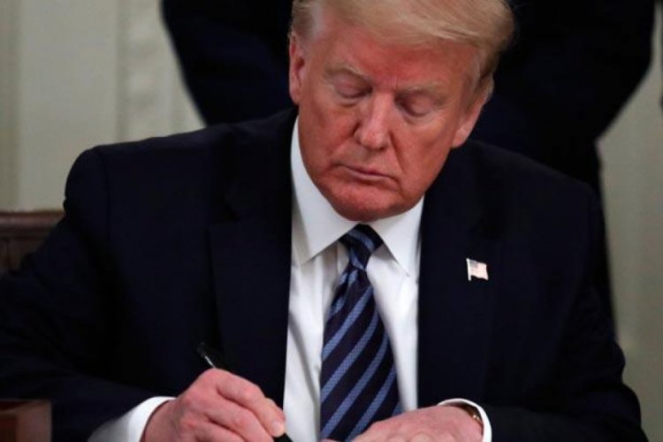 Trump imzayı attı! Yıl sonuna kadar askıya alındı