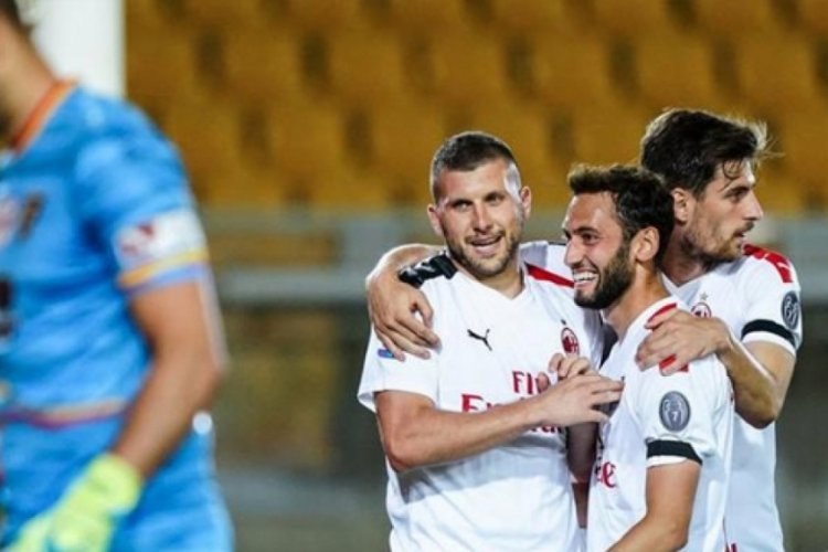 Hakan &Ccedil;alhanoğlu asistleri yaptı, Milan rahat kazandı