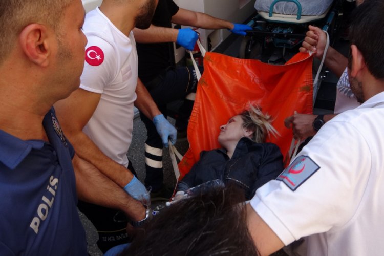 Bursa'da sevgilisinin bı&ccedil;akladığı kadın: Kot pantolonum hayatımı kurtardı