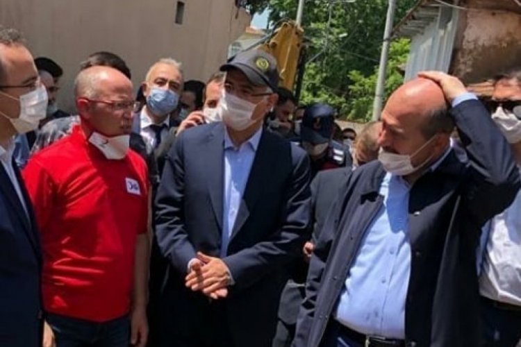 T&uuml;rk Kızılay Bursa ekibinden Dudaklı K&ouml;y&uuml;'ne destek