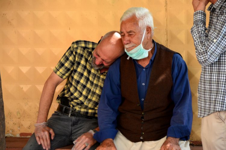 Denizde boğulan baba-oğul toprağa verildi