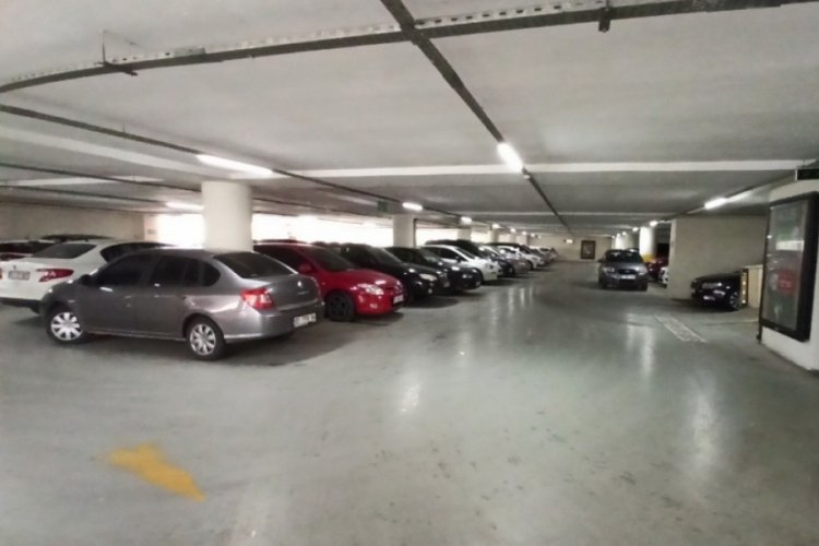 Dolu uyarısı, kapalı otoparkları doldurdu