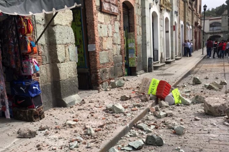 Meksika'da 7.5 b&uuml;y&uuml;kl&uuml;ğ&uuml;nde deprem