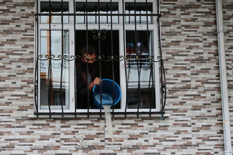 Bakan Kurum'dan Esenyurt'ta meydana gelen selle ilgili a&ccedil;ıklama