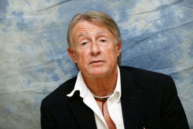 Usta y&ouml;netmen Joel Schumacher hayatını kaybetti