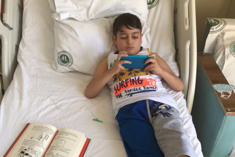 9 yaşındaki Aras'ın tedavisi i&ccedil;in beyaz kan gerekli