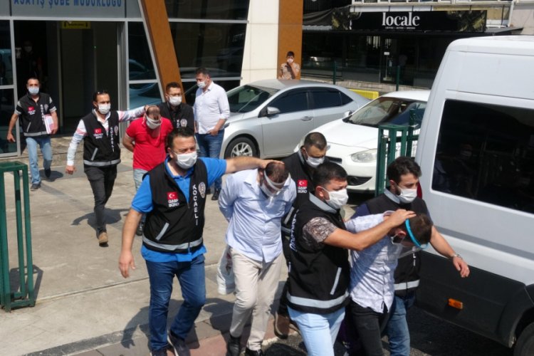 Bor&ccedil;luyu bayıltana kadar d&uuml;v&uuml;p dolaba koydular
