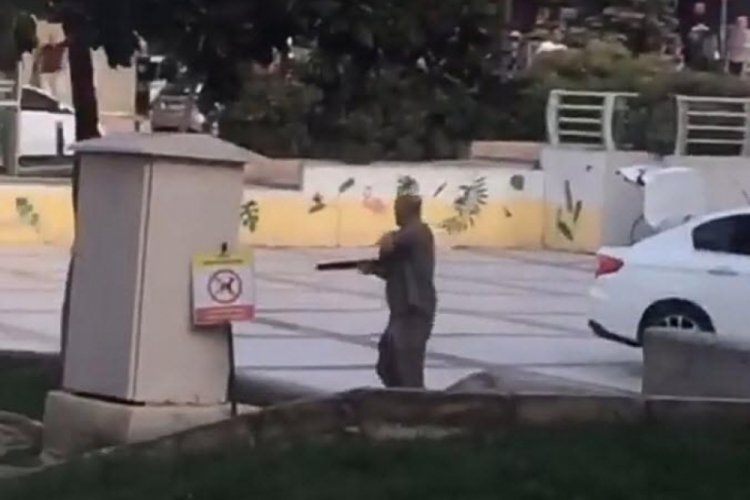 Kardeşi belediyede işe alınmayınca dehşet sa&ccedil;tı