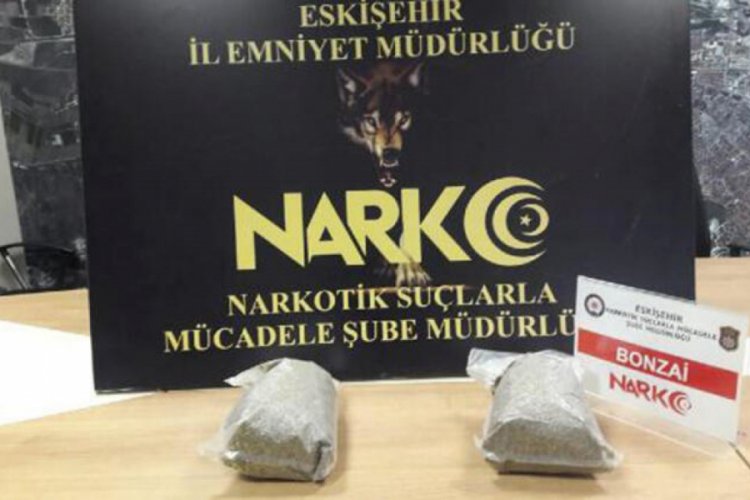 Kovalamaca sonucu durdurulan otomobilde uyuşturucu ele ge&ccedil;irildi