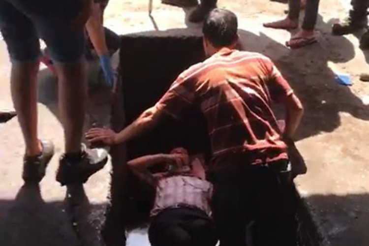 Adres sormak i&ccedil;in girdiği tamirhanede kanala d&uuml;şt&uuml;