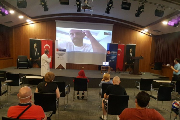 Vedat Muri&ccedil;, Kosovalı ailelere moral verdi
