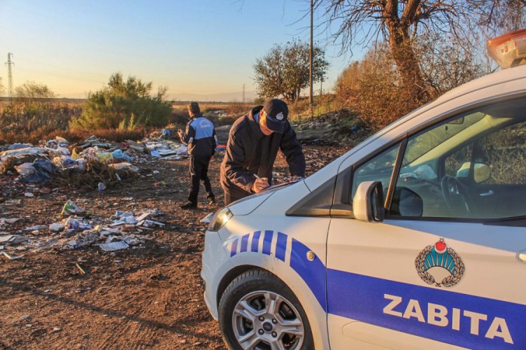 Bursa Karacabey'de izinsiz moloz d&ouml;k&uuml;m&uuml;ne ge&ccedil;it yok!