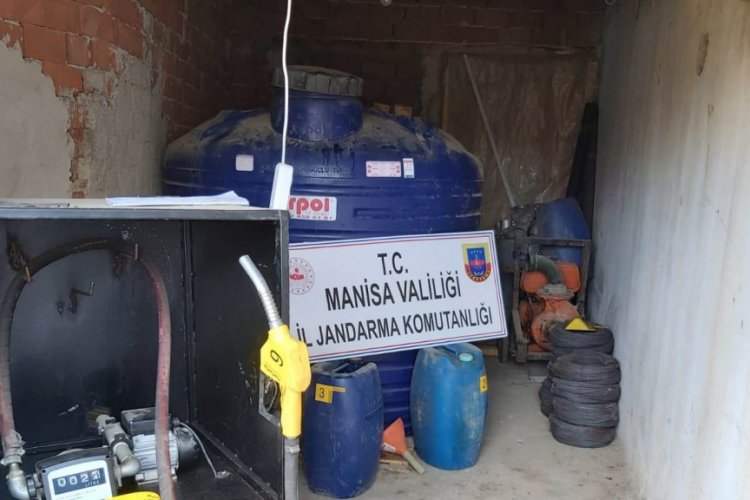 Manisa'da evinin deposunu akaryakıt istasyonuna &ccedil;evirmiş