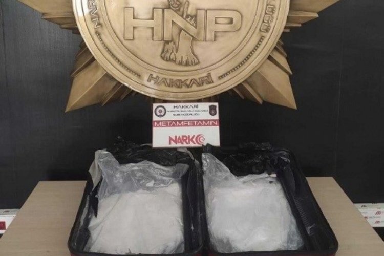 2 kilo 500 gram metamfetamin ele ge&ccedil;irildi