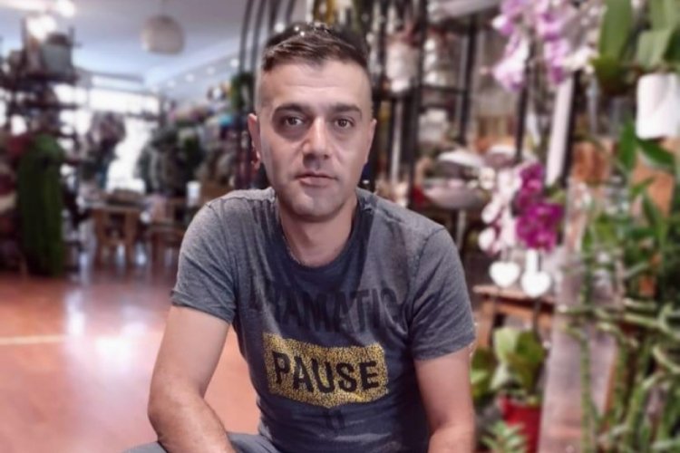 Parkta 'y&uuml;ksek sesle konuşma' cinayeti