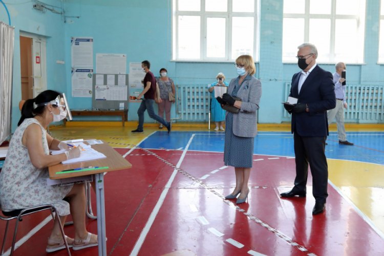 Rusya'da anayasa referandumu