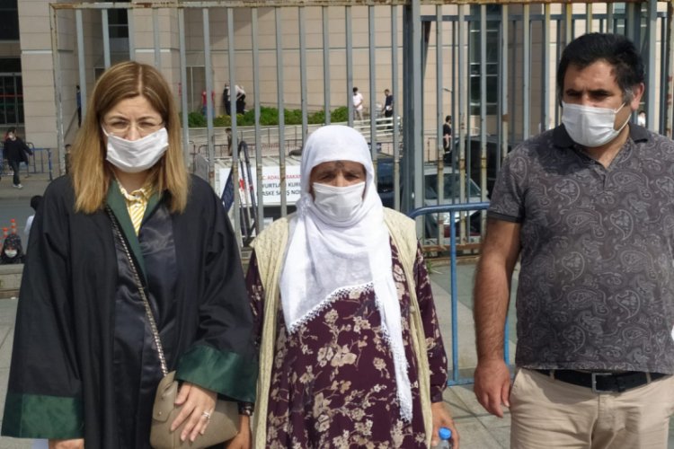 Boşanmak isteyen eşini &ouml;ld&uuml;rm&uuml;şt&uuml;! Savcı haksız tahrik istedi