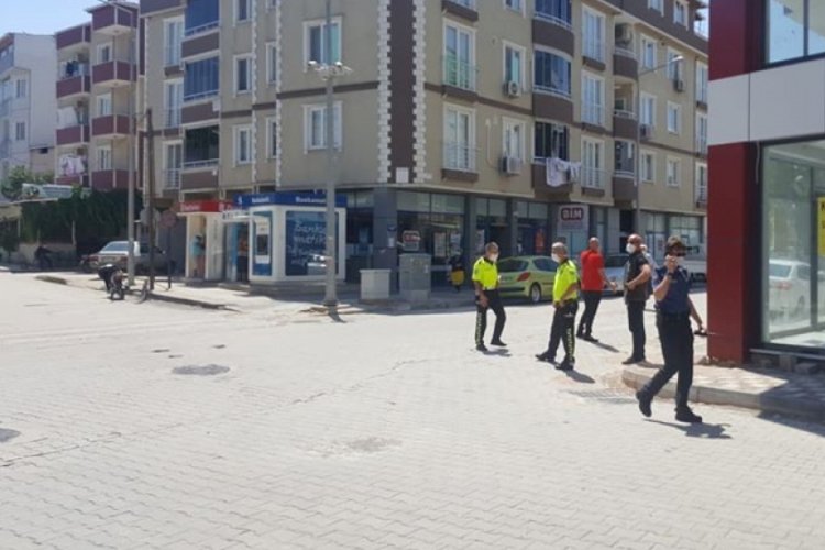 Bursa Karacabey'de maske takmayanlara 900 TL ceza