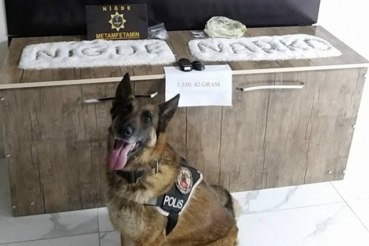 1,5 kilo uyuşturucuyu lavaboya, teraziyi bilgisayar faresine gizlemişler