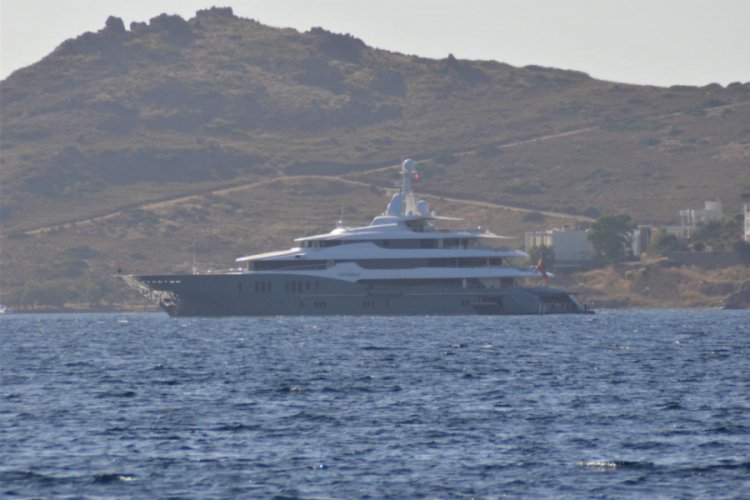 100 milyon dolarlık mega yat Bodrum koylarında