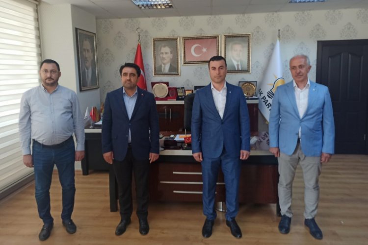Partisinden istifa eden CHP'li meclis &uuml;yesi, AK Parti'ye ge&ccedil;ti