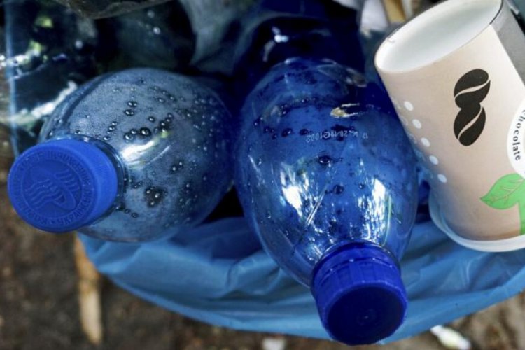Almanya'da tek kullanımlık plastik &uuml;r&uuml;nler yasaklandı