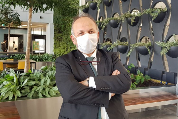 Bilim Kurulu &uuml;yesi &Ouml;zt&uuml;rk: Grip salgınları başlamadan koronavir&uuml;s vakalarını azaltmamız gerekiyor