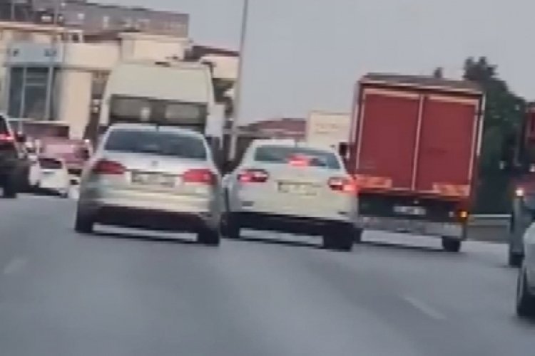 Makas atan otomobilin tehlikeli yolculuğu