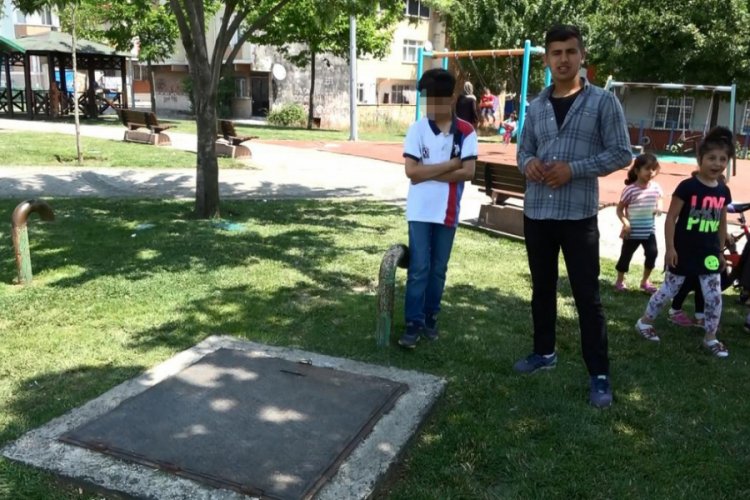 15 yaşındaki &ccedil;ocuk temizlik g&ouml;revlisini depoya kilitledi