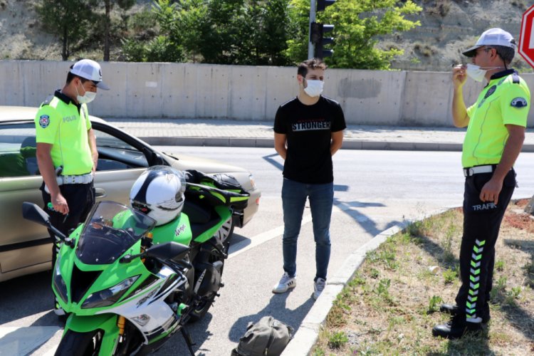 'Dur' ihtarına uymadı: Polis bana el sallıyor sandım