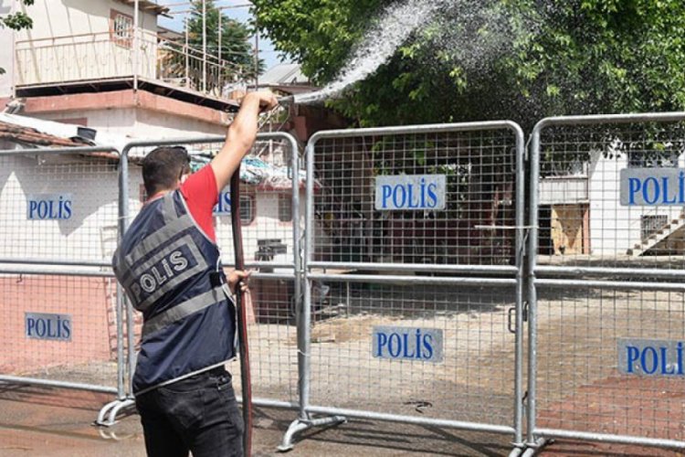 Hizan'da Kovid-19 tedbirleri kapsamında 5 ev karantinaya alındı