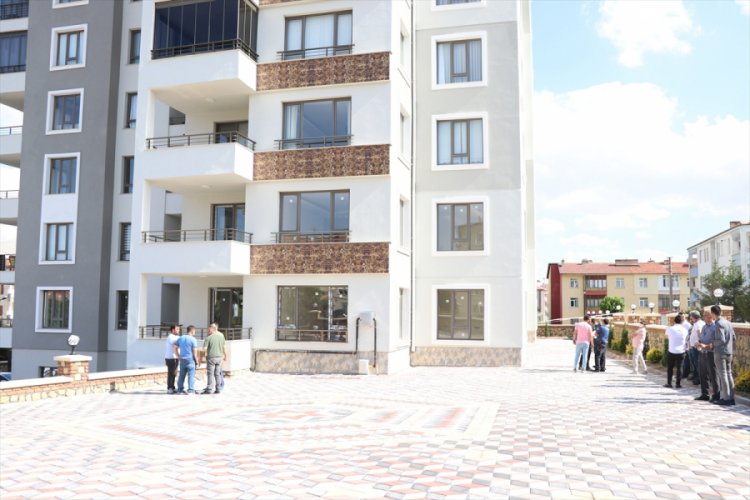 Niğde'de bir iş&ccedil;i 9'uncu kattan d&uuml;şt&uuml;