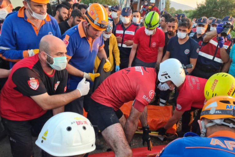 Bursa'da cansız bedeni bulunan Derya'nın babası, arama kurtarma ekiplerine teşekk&uuml;r etti