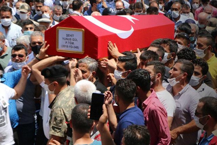 Şehit Teğmen Yunus G&uuml;l, son yolculuğuna uğurlandı
