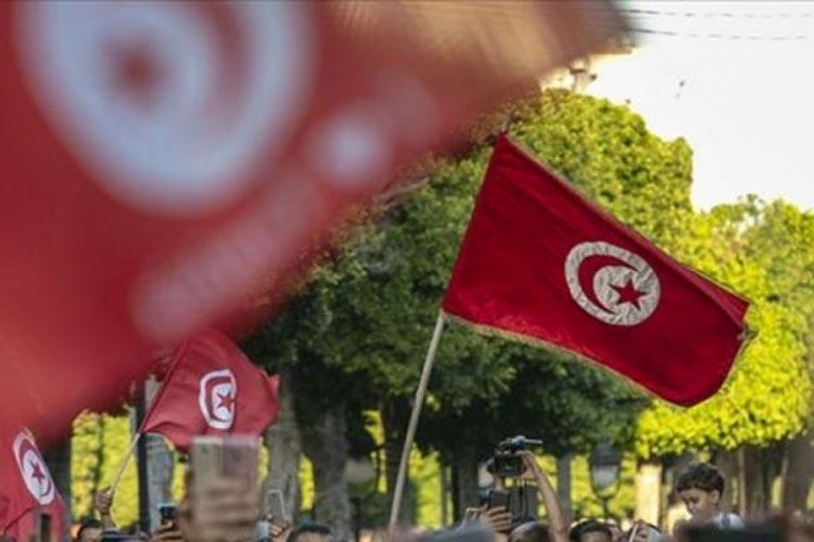 Tunus, Kovid-19 nedeniyle kapattığı sınırları yeniden a&ccedil;tı