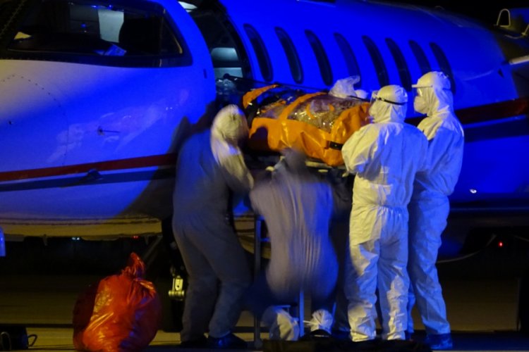 Rusya'da korona vir&uuml;s bulaşan 2 T&uuml;rk, Bursa'ya getirildi