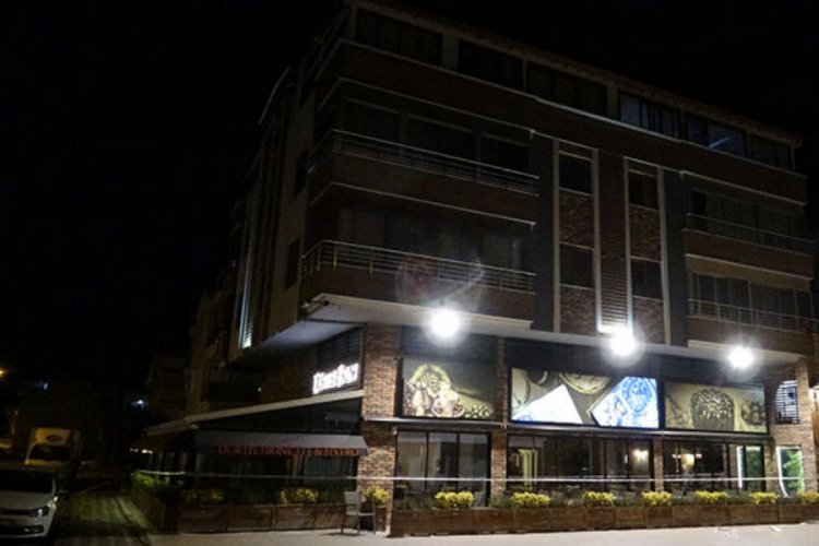 Balıkesir'de iki bloklu apartmanda corona vir&uuml;s karantinası