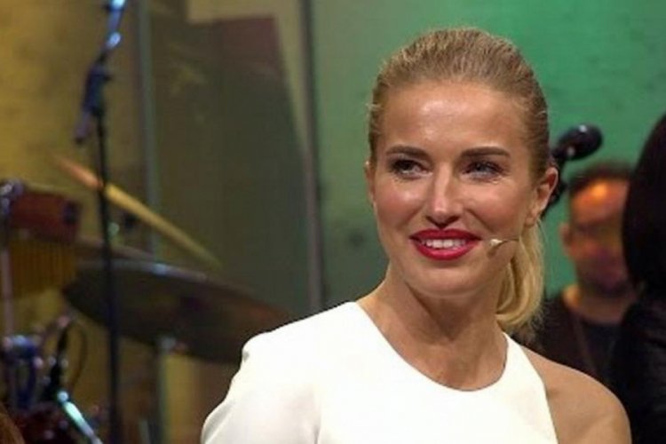 Burcu Esmersoy, sosyal medyadan servet kazanıyor