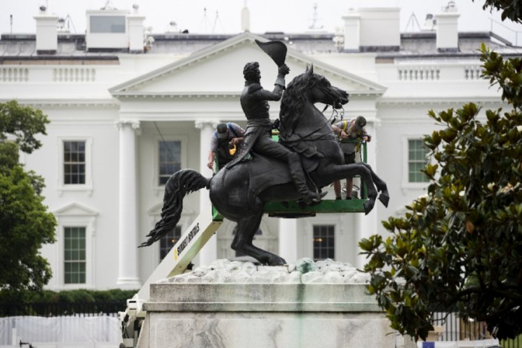 ABD'de Andrew Jackson'ın heykeline saldıran 4 kişiye g&ouml;zaltı