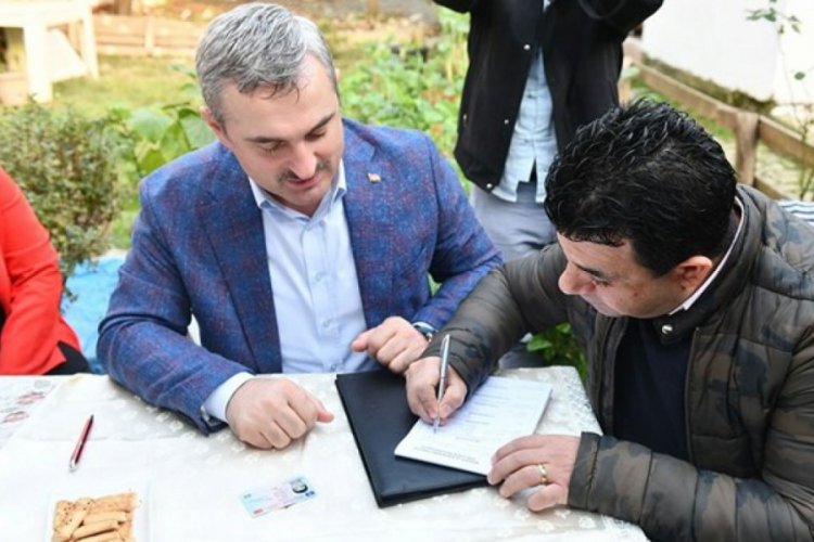 AK Parti İstanbul'dan 100 bin yeni &uuml;ye ve online &uuml;yelik hamlesi