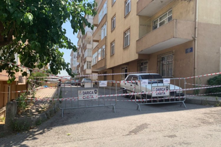 Kocaeli'de bir sokak karantinaya alındı