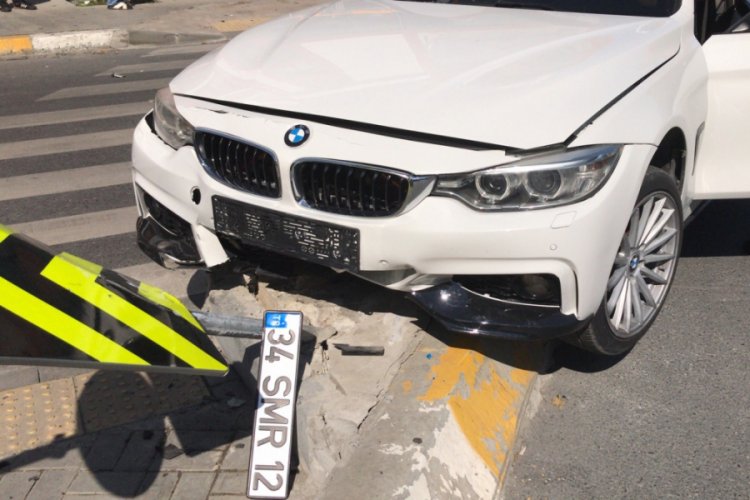 Polisten ka&ccedil;an zehir tacirleri kaza yapınca yakalandı