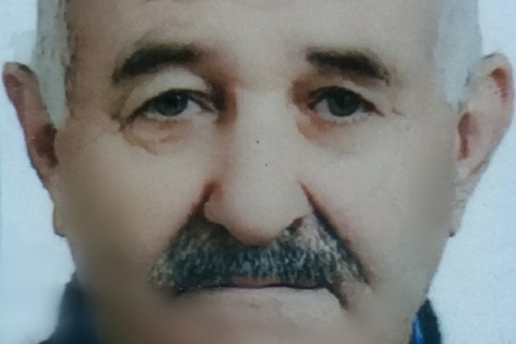 Devrilen trakt&ouml;r&uuml;n s&uuml;r&uuml;c&uuml;s&uuml; hayatını kaybetti