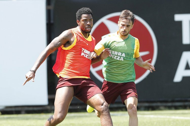 Galatasaray'da Marcao takımla, Falcao salonda &ccedil;alıştı