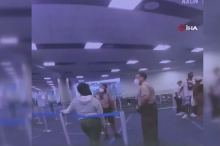 Florida'da polis siyahi kadına yumruk attı