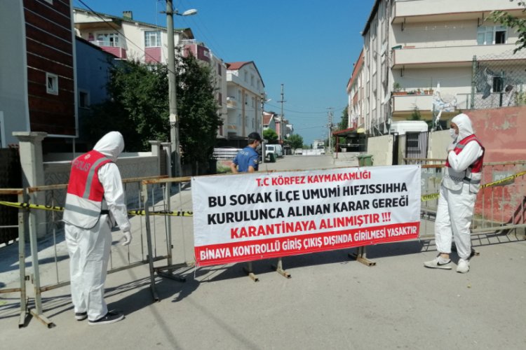 Kocaeli'de bir sokak karantinaya alındı