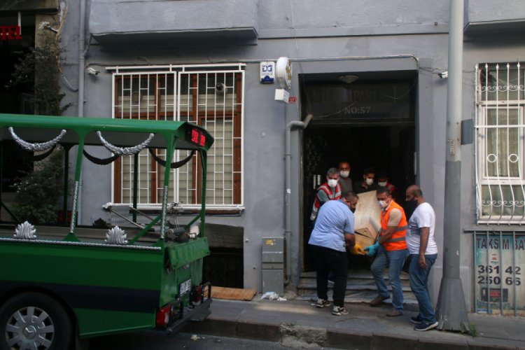 İranlı &ccedil;ocuk evinde &ouml;l&uuml; bulundu
